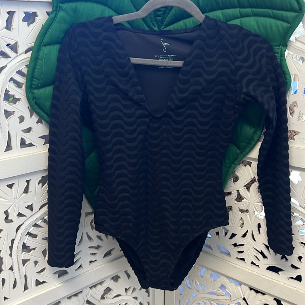 NWOT, Seea black one piece long sleeve Valentina surf suit swimsuit. Size Small